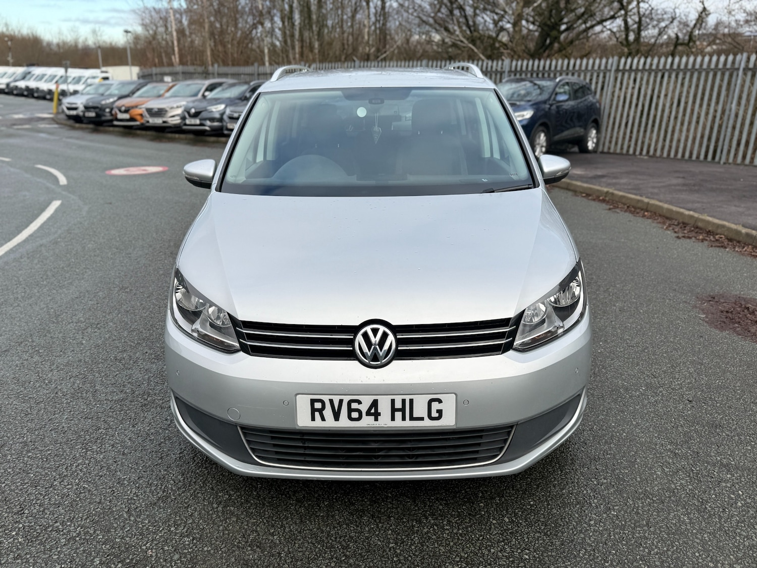 Used Volkswagen Touran 2014 for sale - 77489977: Photo 9