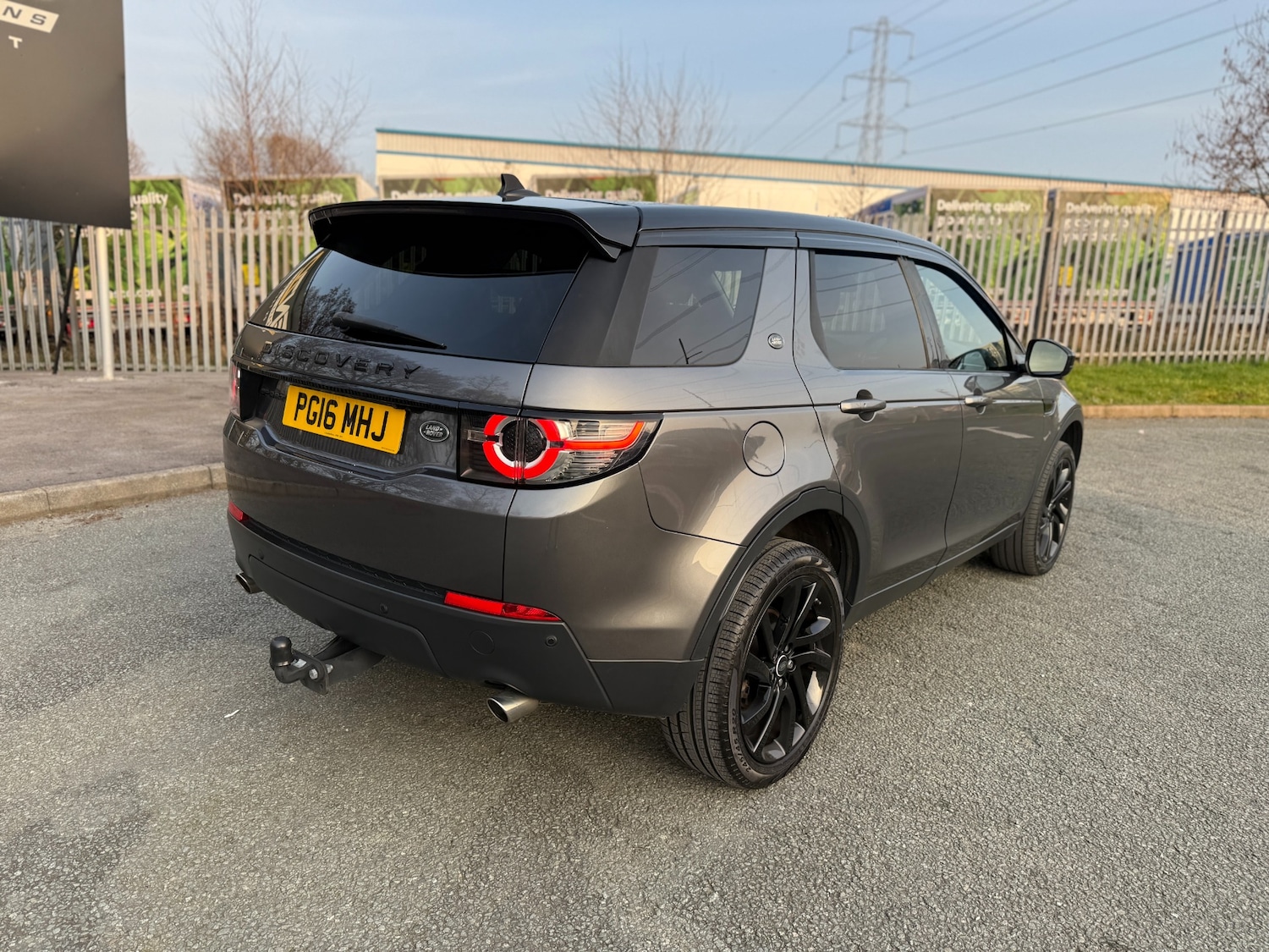 Used Land Rover Discovery Sport 2016 for sale - 77976754: Photo 2