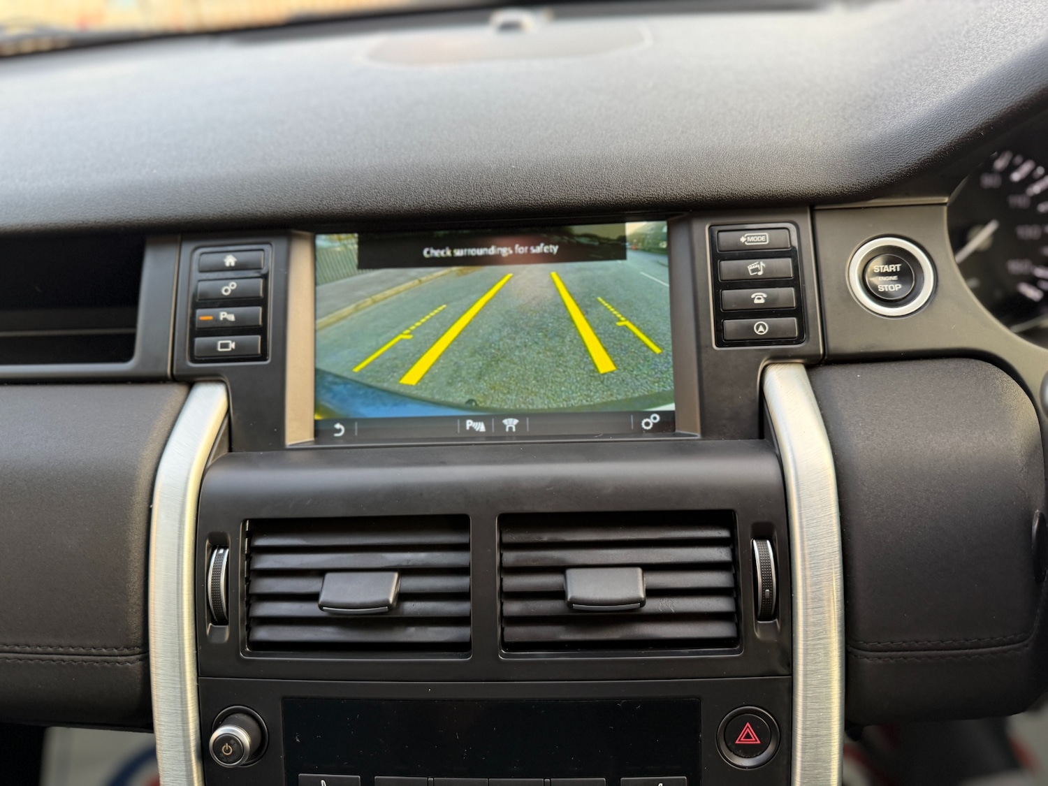 Used Land Rover Discovery Sport 2016 for sale - 77976754: Photo 27