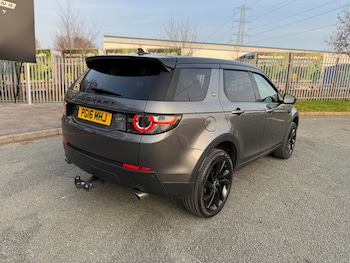 Used Land Rover Discovery Sport 2016 for sale - 77976754: Photo
