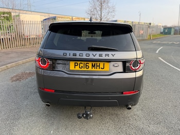 Used Land Rover Discovery Sport 2016 for sale - 77976754: Photo