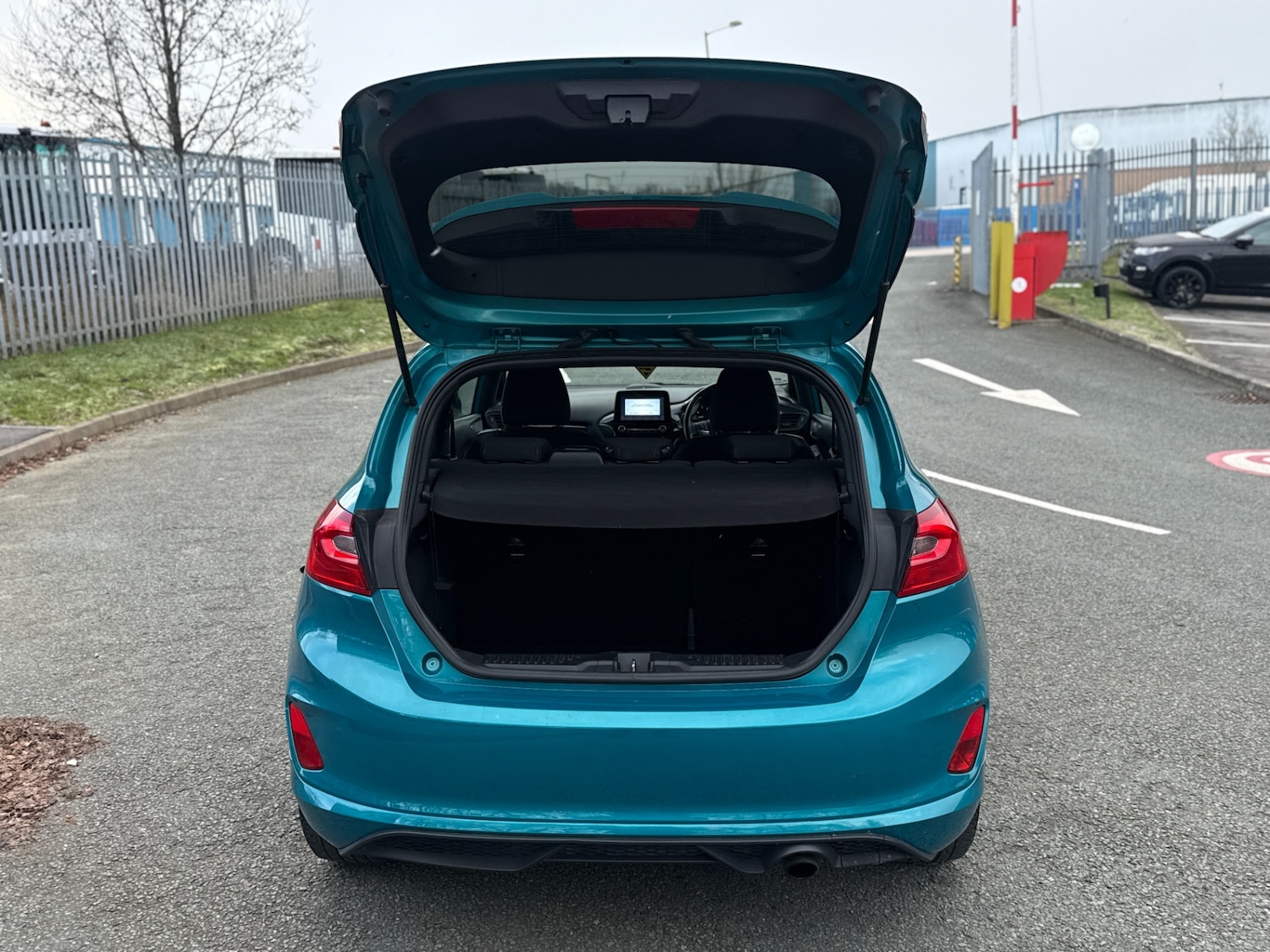 Used Ford Fiesta 2018 for sale - 77113333: Photo 15