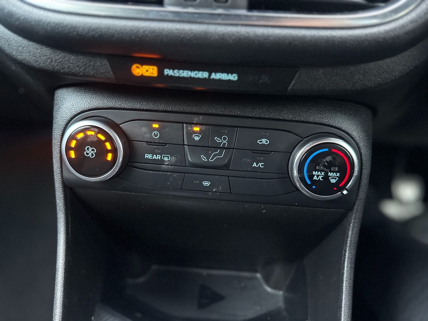 Used Ford Fiesta 2018 for sale - 77113333: Photo 27