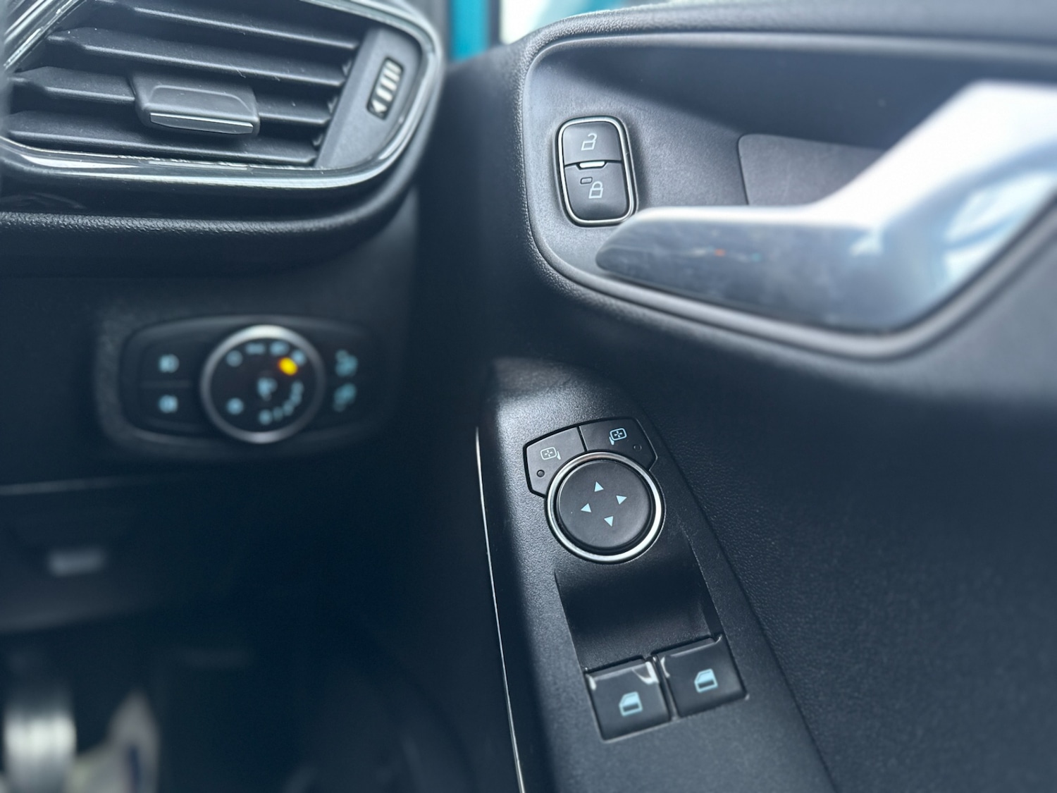 Used Ford Fiesta 2018 for sale - 77113333: Photo 29