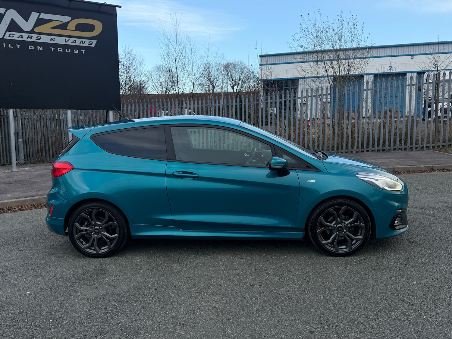 Used Ford Fiesta 2018 for sale - 77113333: Photo 3