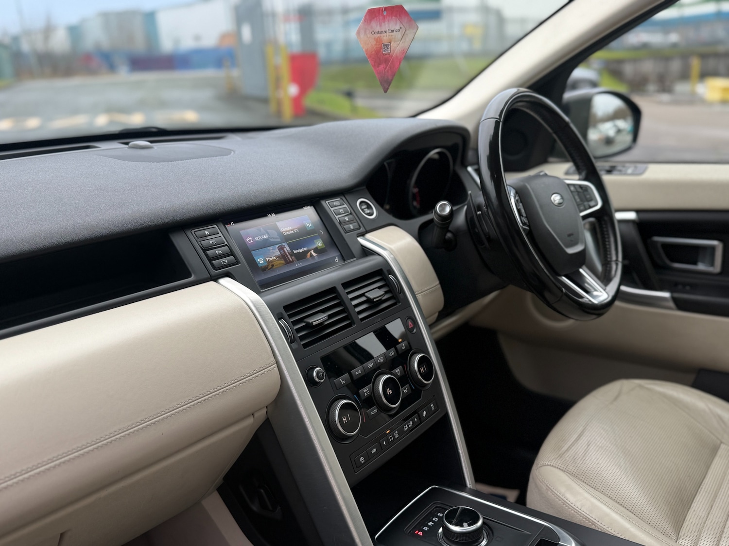 Used Land Rover Discovery Sport 2018 for sale - 77324534: Photo 15