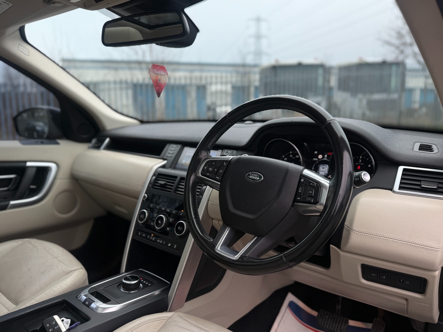 Used Land Rover Discovery Sport 2018 for sale - 77324534: Photo 32