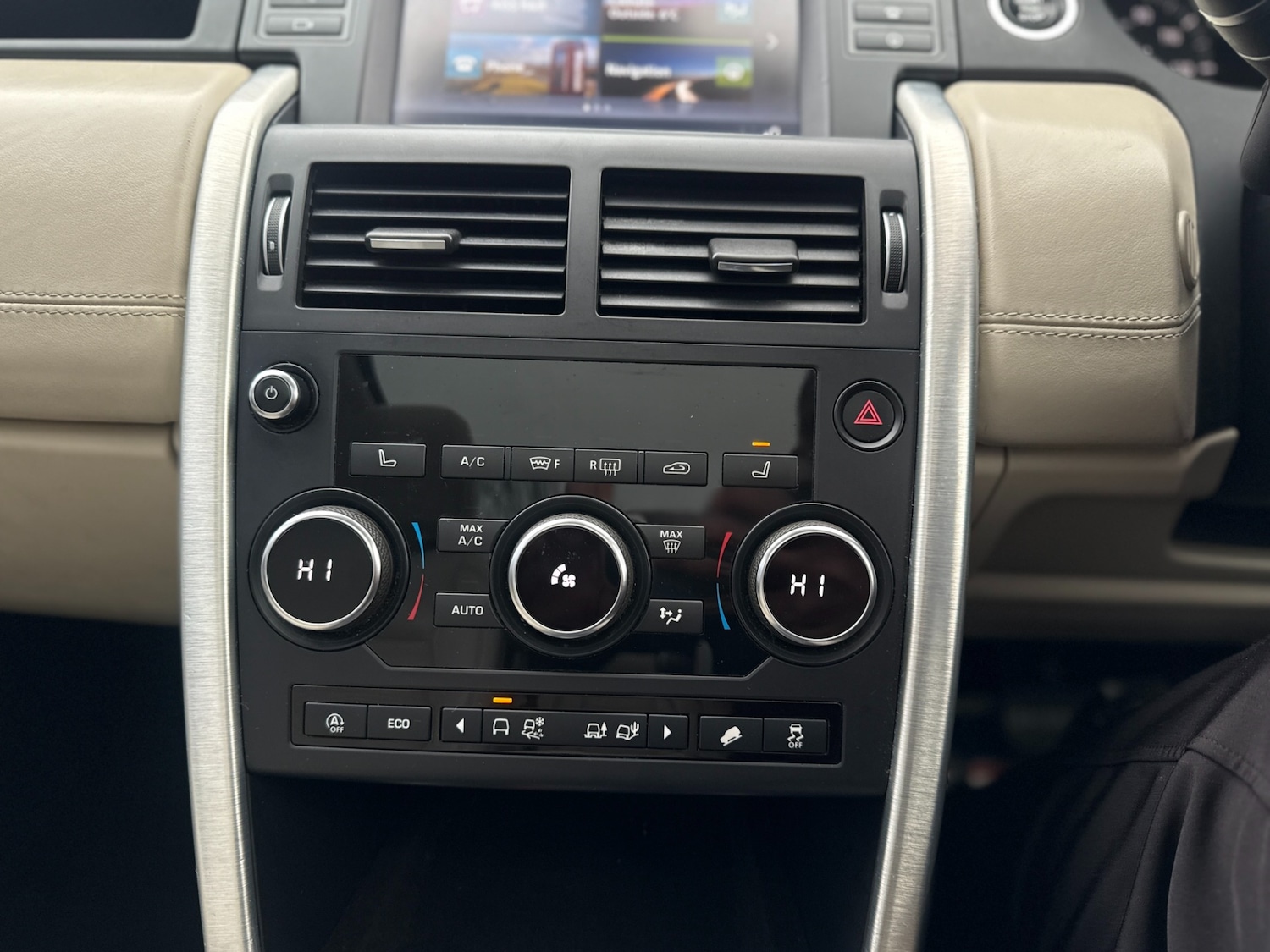 Used Land Rover Discovery Sport 2018 for sale - 77324534: Photo 40