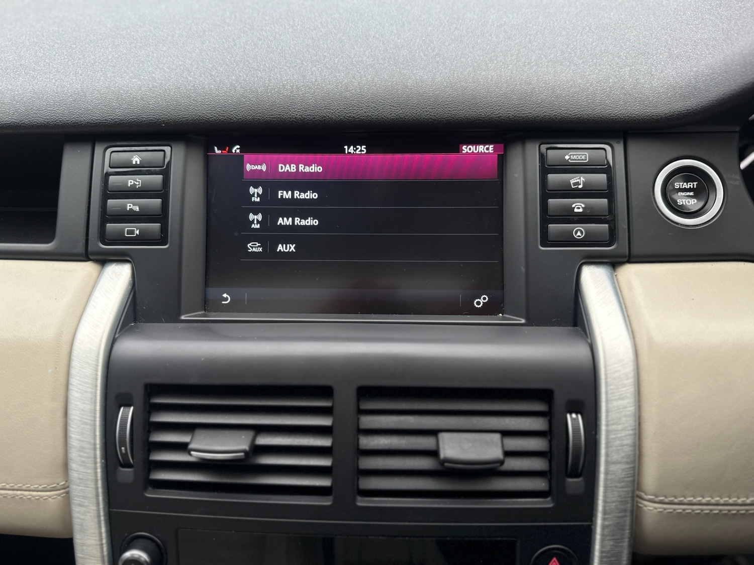 Used Land Rover Discovery Sport 2018 for sale - 77324534: Photo 44