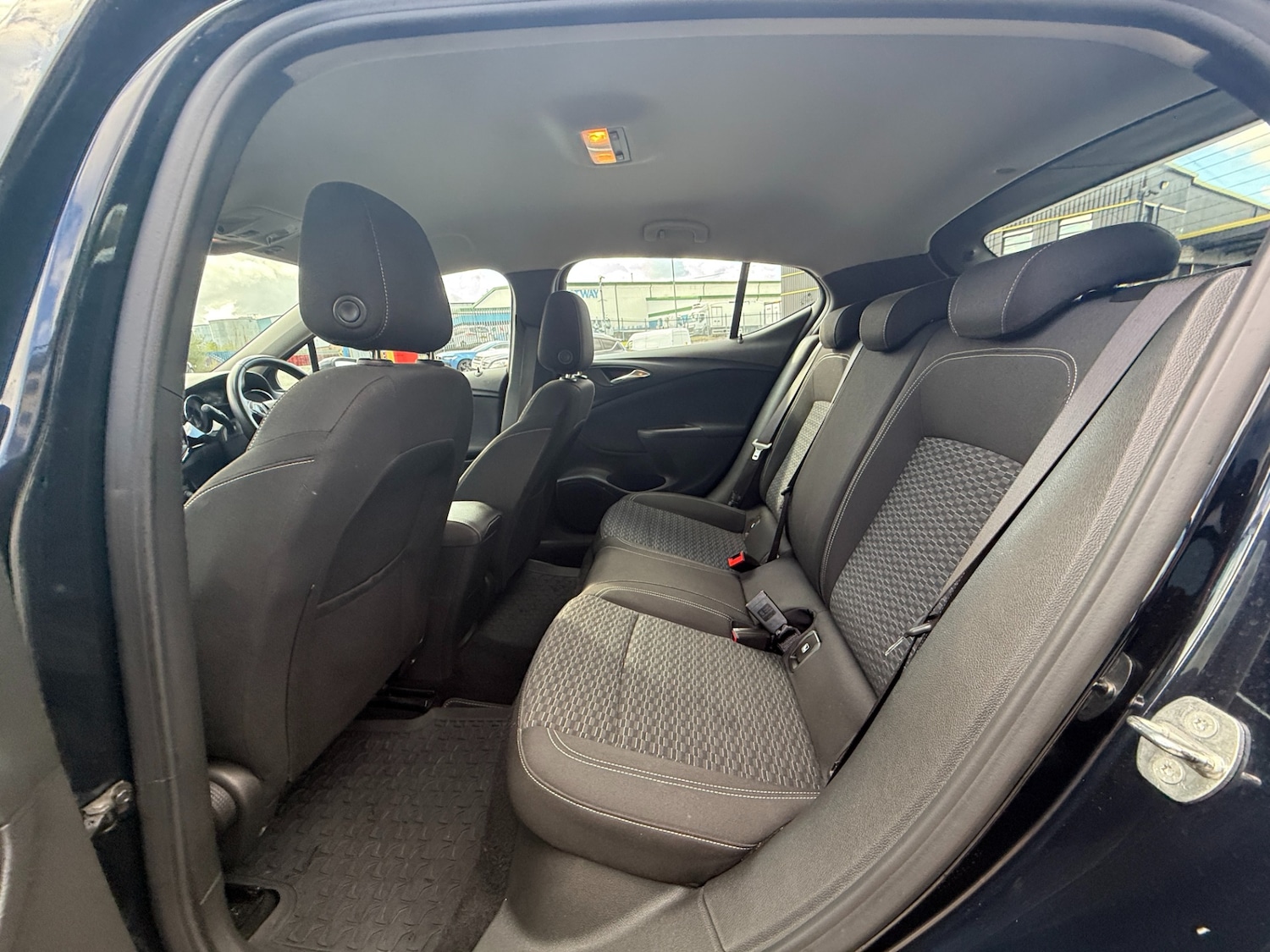 Used Vauxhall Astra 2018 for sale - 76117233: Photo 10