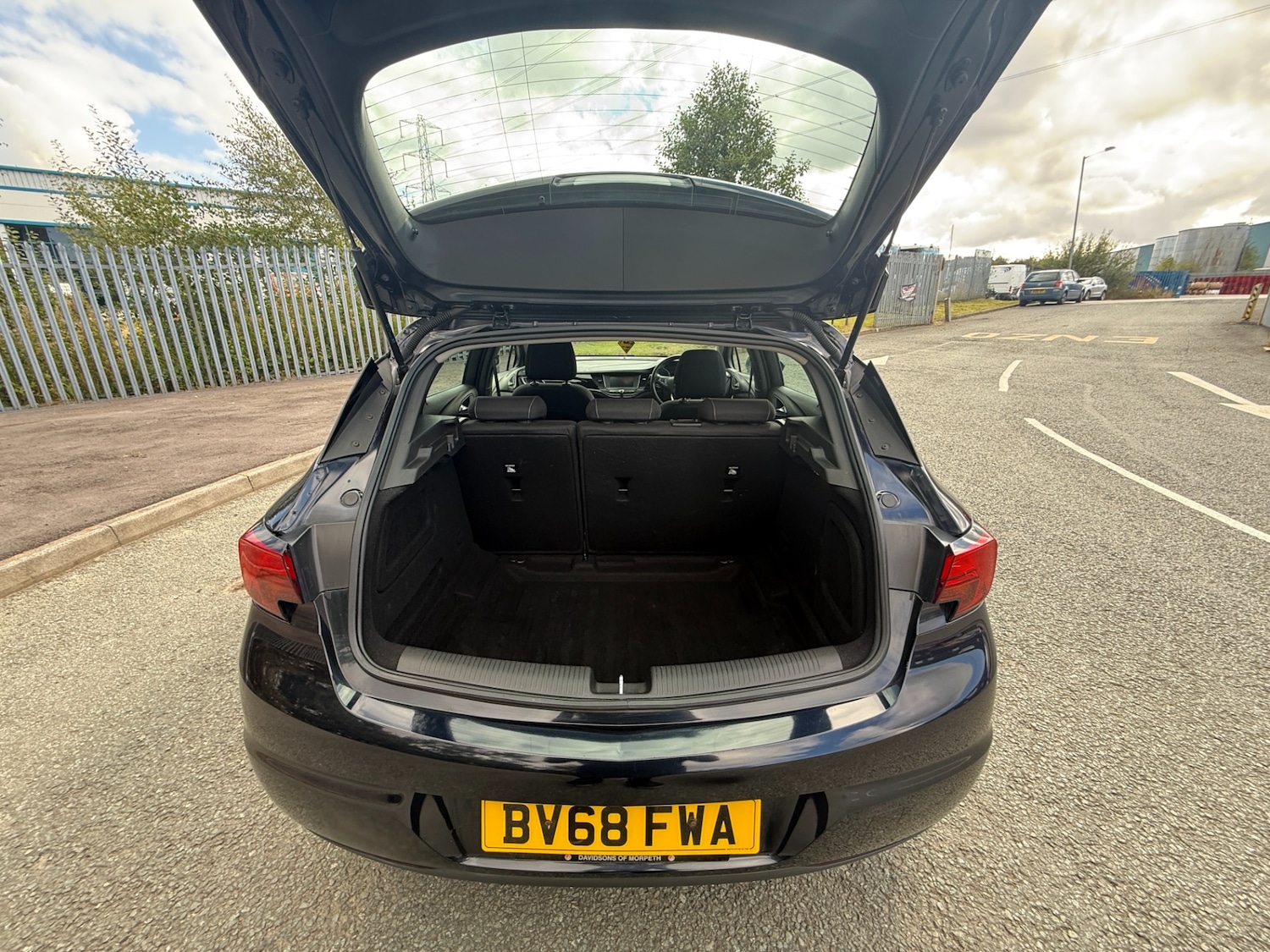 Used Vauxhall Astra 2018 for sale - 76117233: Photo 11