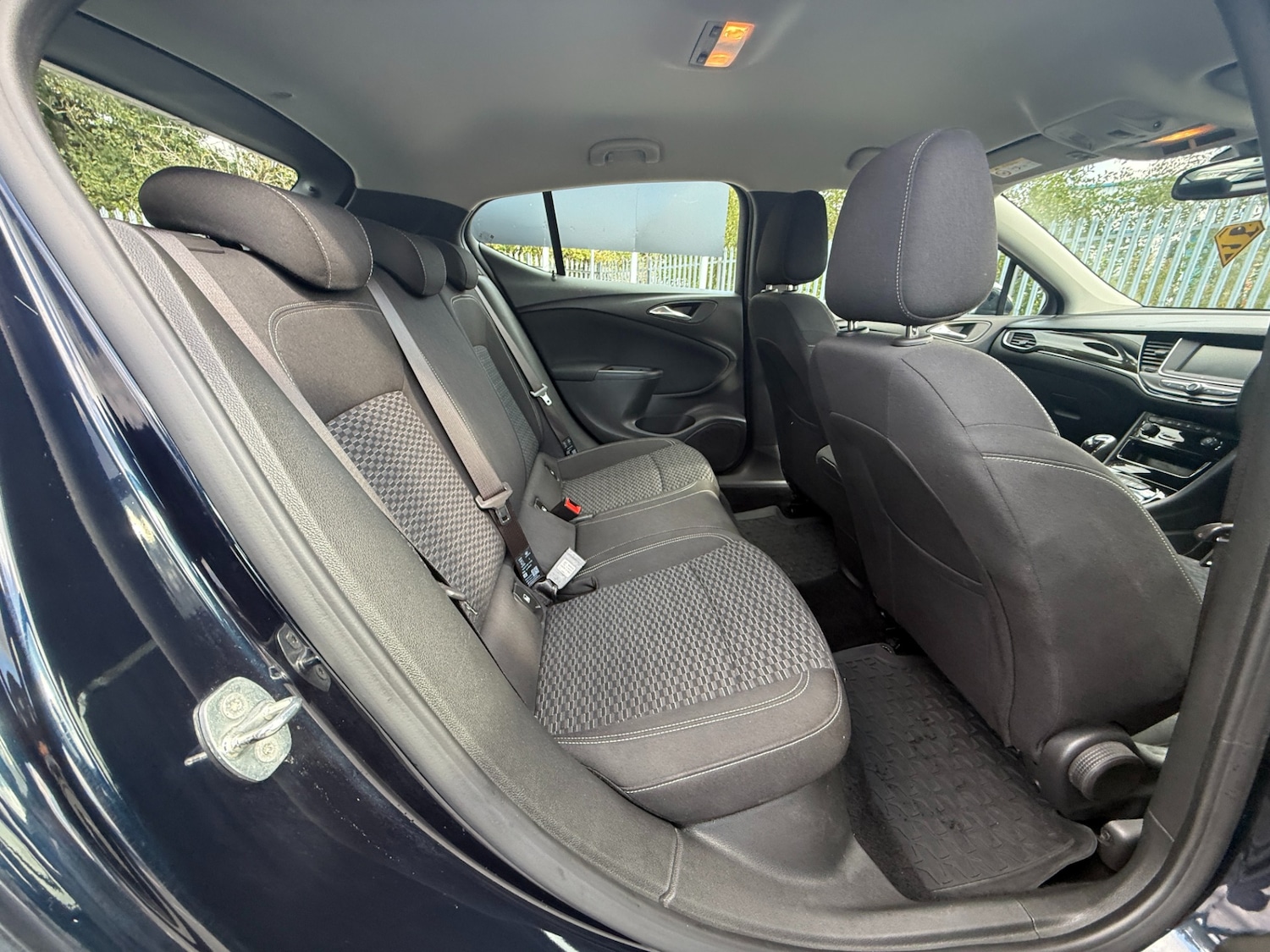 Used Vauxhall Astra 2018 for sale - 76117233: Photo 12