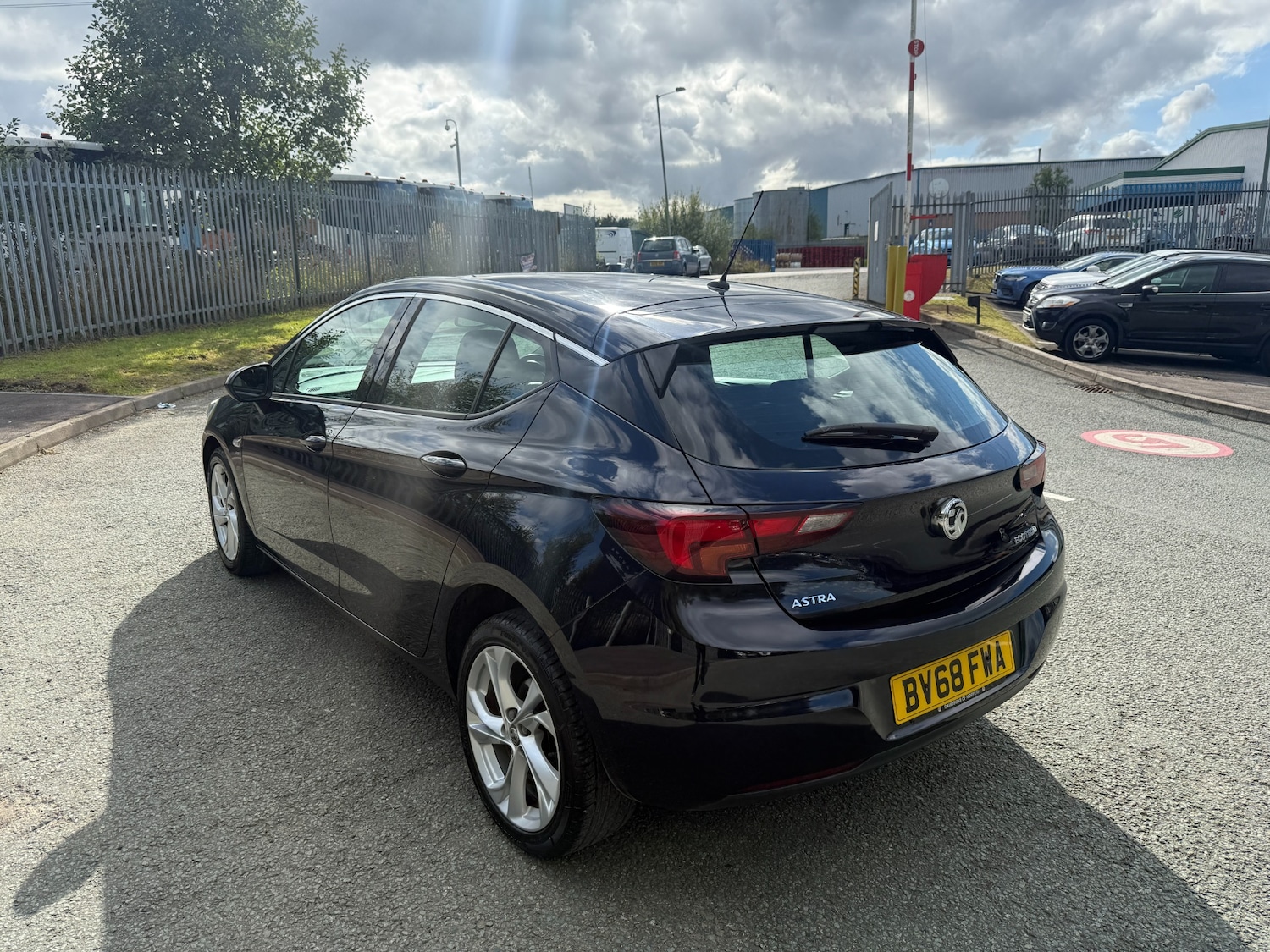Used Vauxhall Astra 2018 for sale - 76117233: Photo 5