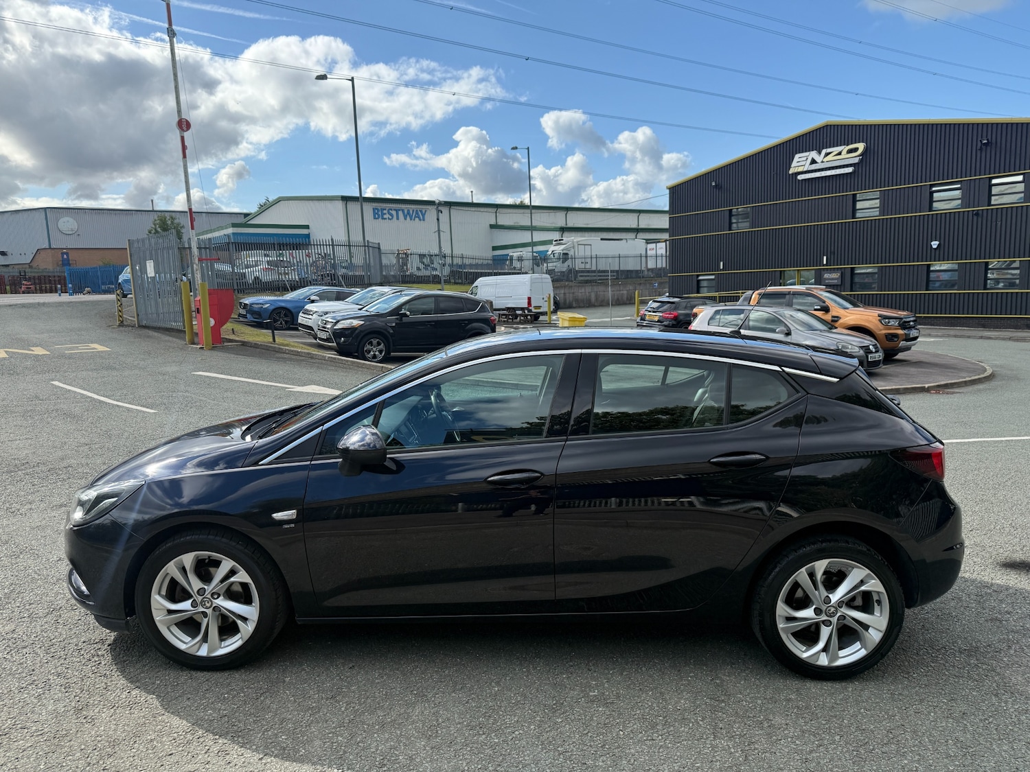 Used Vauxhall Astra 2018 for sale - 76117233: Photo 6