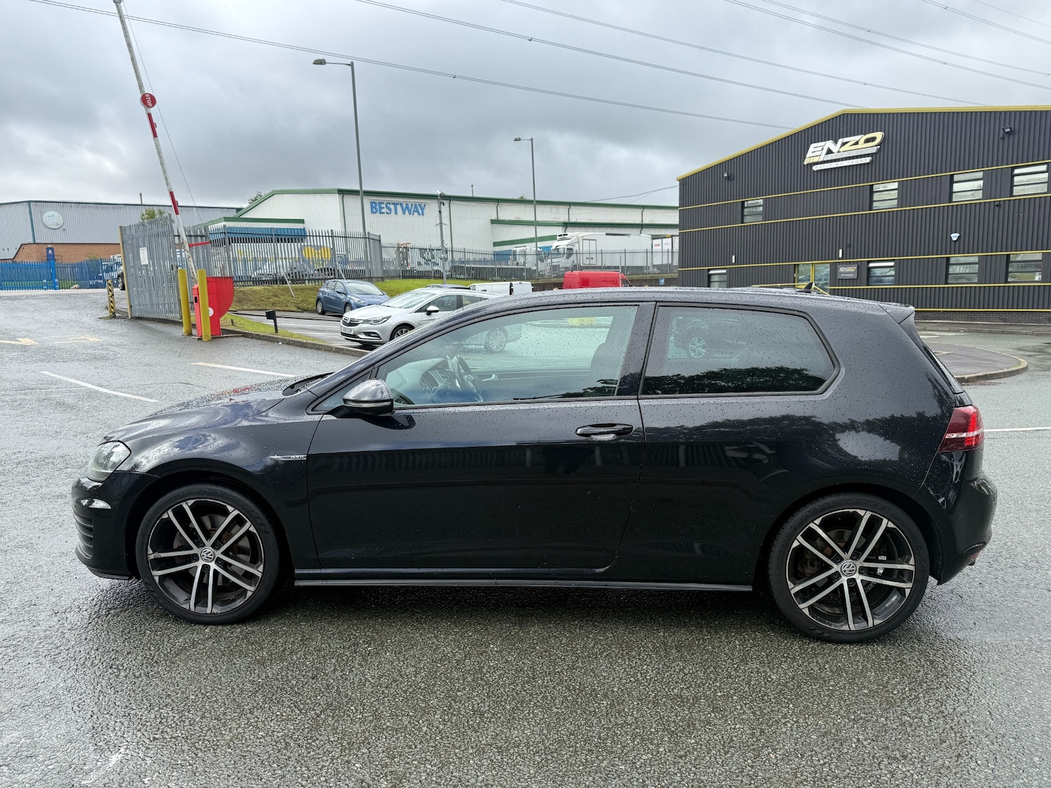 Used Volkswagen Golf 2017 for sale - 76171341: Photo 6