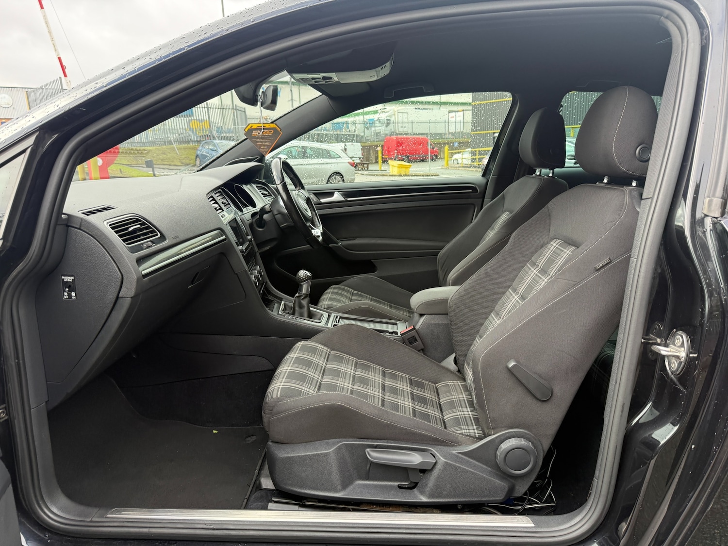 Used Volkswagen Golf 2017 for sale - 76171341: Photo 9