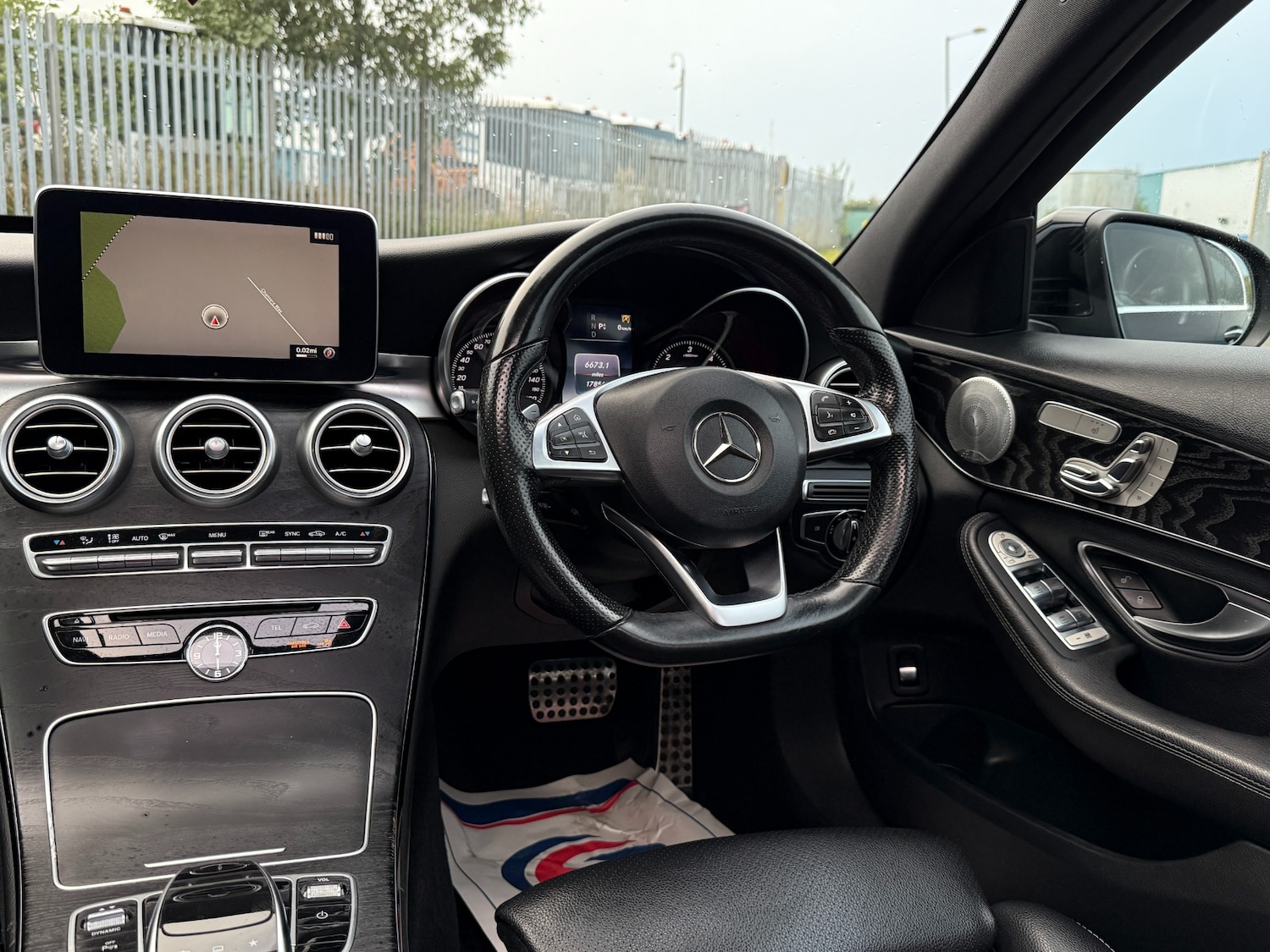 Used Mercedes-Benz C-Class 2016 for sale - 76156643: Photo 17