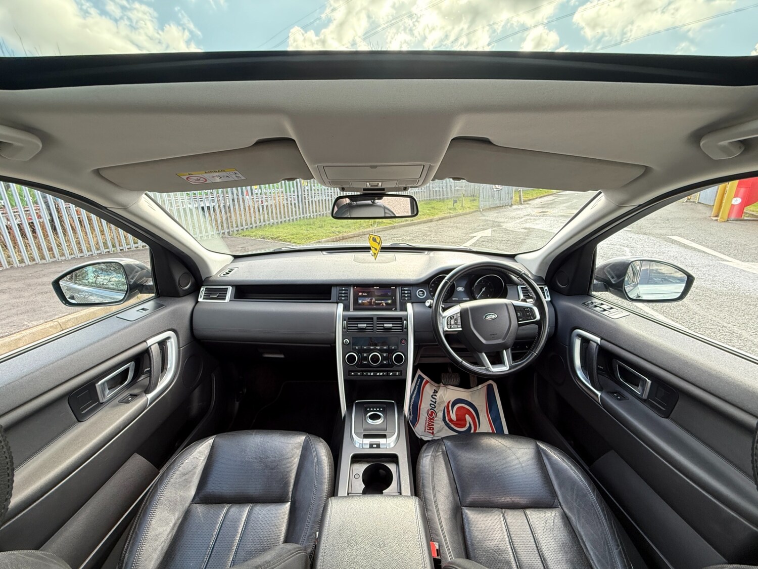 Used Land Rover Discovery Sport 2017 for sale - 77973904: Photo 25