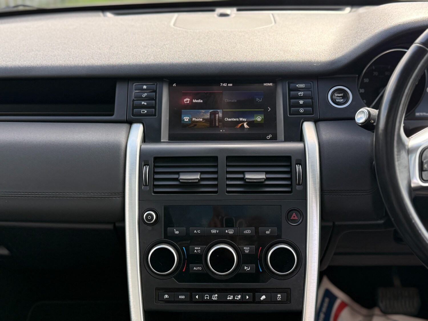 Used Land Rover Discovery Sport 2017 for sale - 77973904: Photo 28