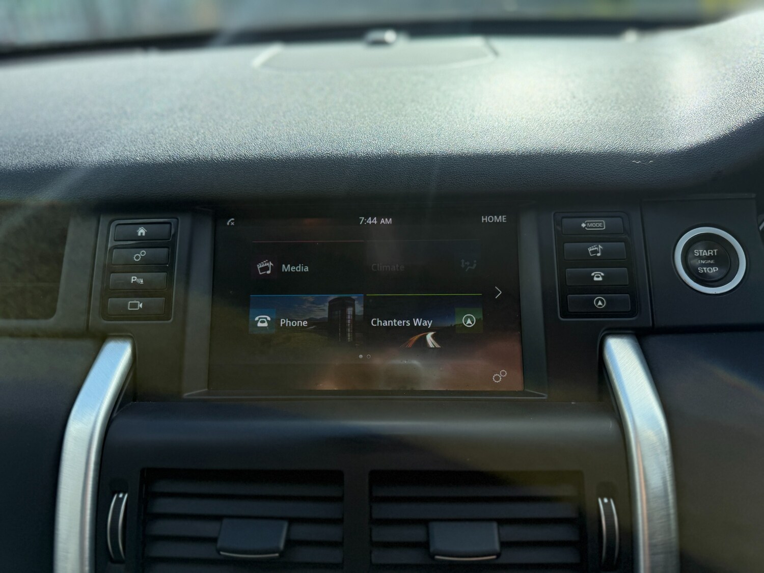 Used Land Rover Discovery Sport 2017 for sale - 77973904: Photo 40