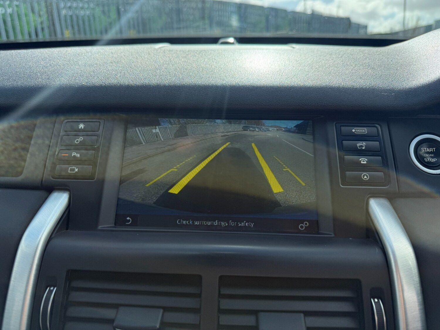 Used Land Rover Discovery Sport 2017 for sale - 77973904: Photo 46