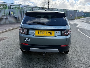 Used Land Rover Discovery Sport 2017 for sale - 77973904: Photo