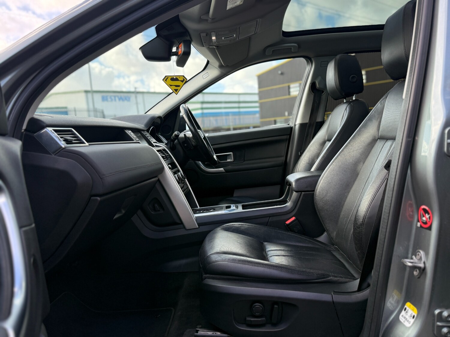 Used Land Rover Discovery Sport 2017 for sale - 77973904: Photo 9