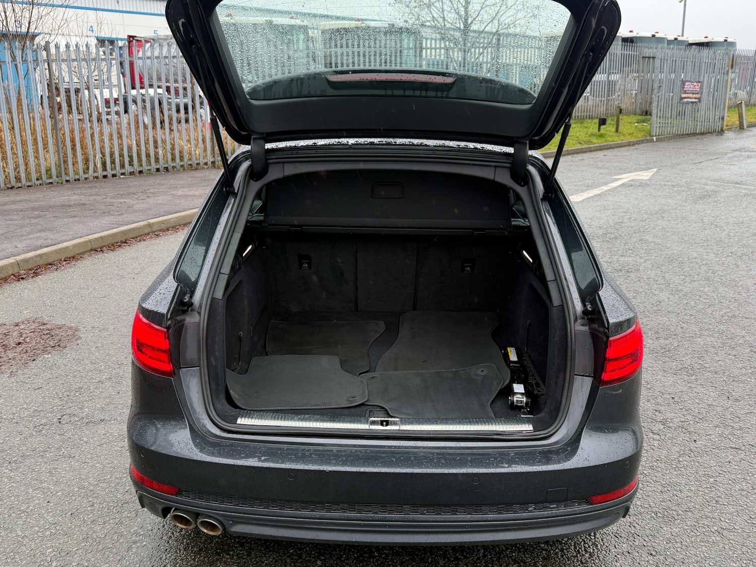 Used Audi A4 2016 for sale - 77310876: Photo 11