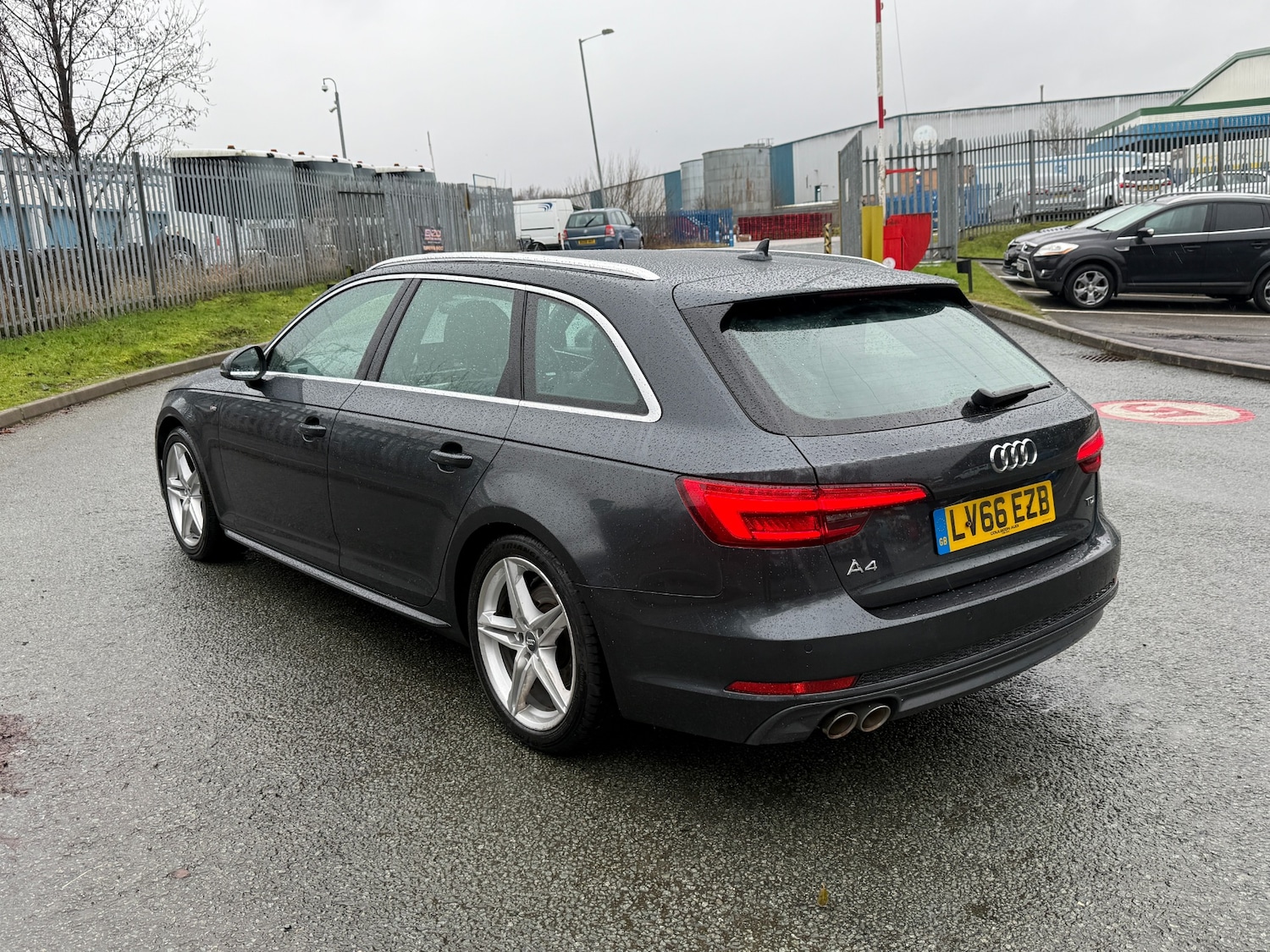 Used Audi A4 2016 for sale - 77310876: Photo 4