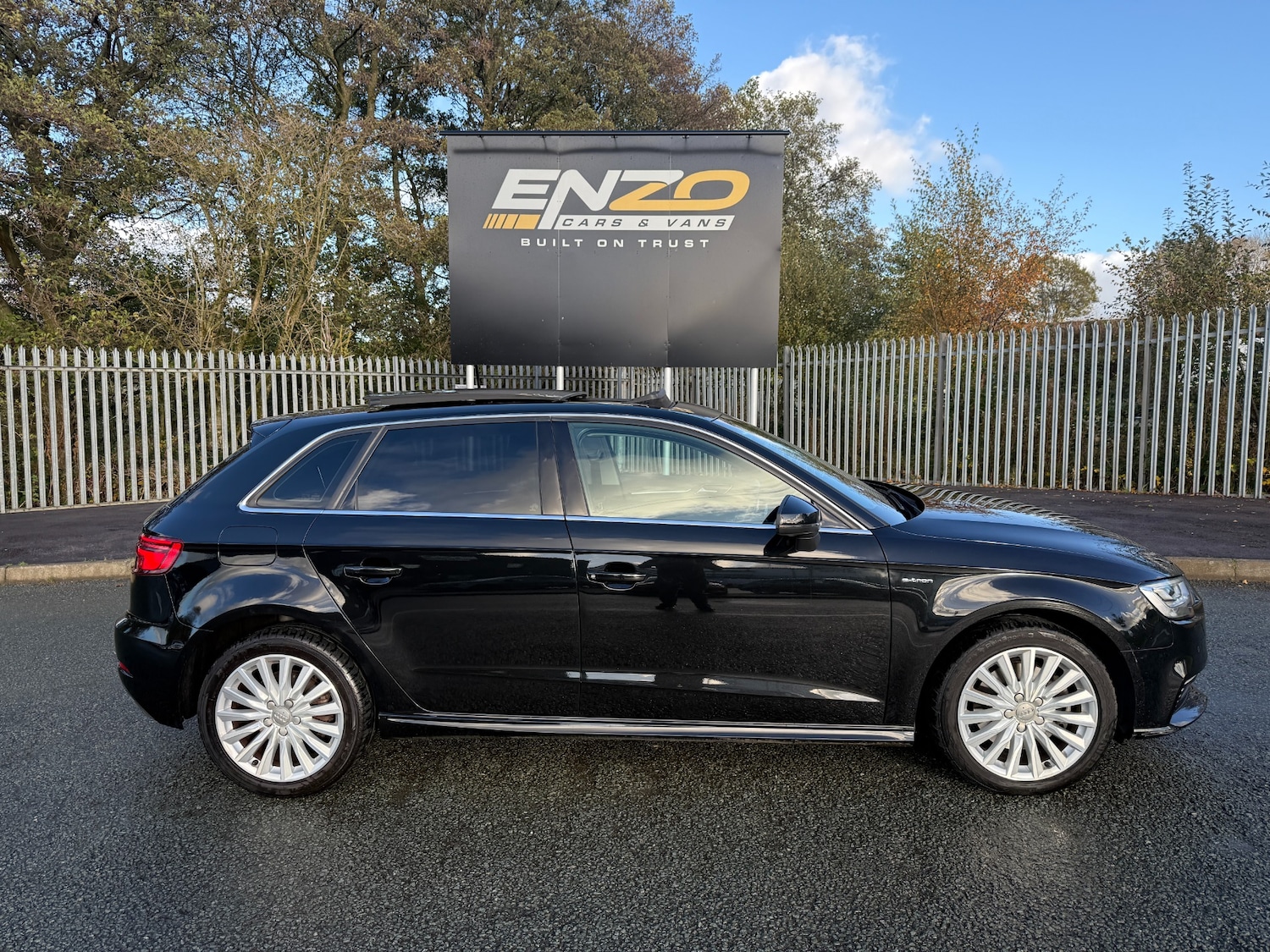 Used Audi A3 2017 for sale - 76554167: Photo 2