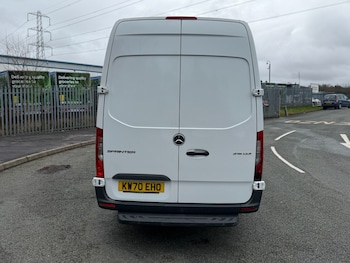 Used Mercedes-Benz Sprinter 2021 for sale - 77891712: Photo