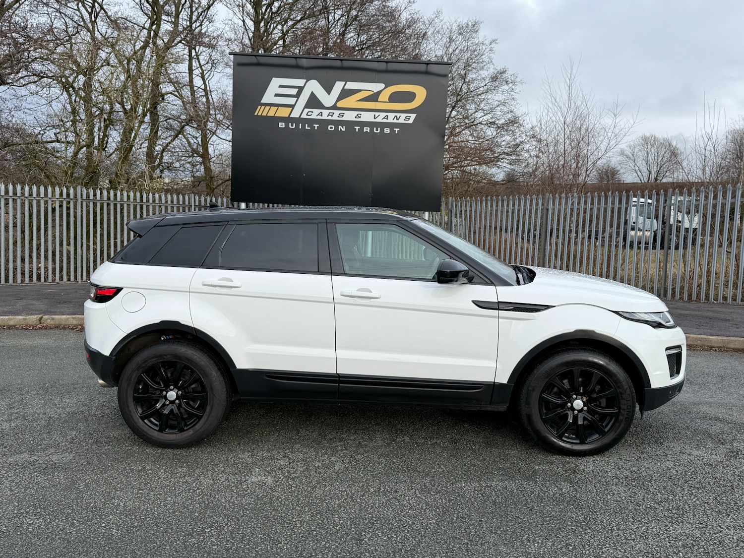 Used Land Rover Range Rover Evoque 2016 for sale - 77519206: Photo 2