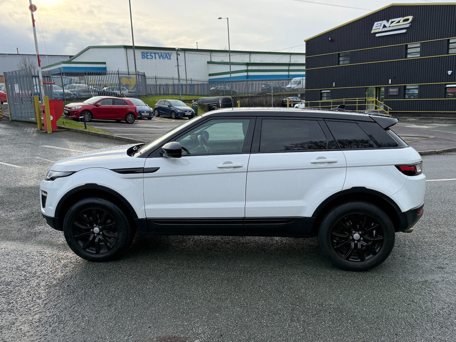 Used Land Rover Range Rover Evoque 2016 for sale - 77519206: Photo 6