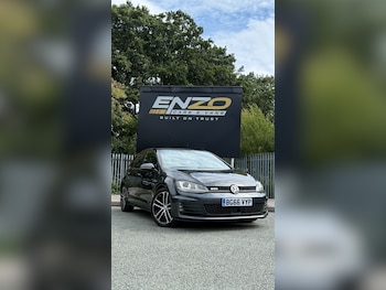 Used Volkswagen Golf 2016 for sale - 79418240: Photo
