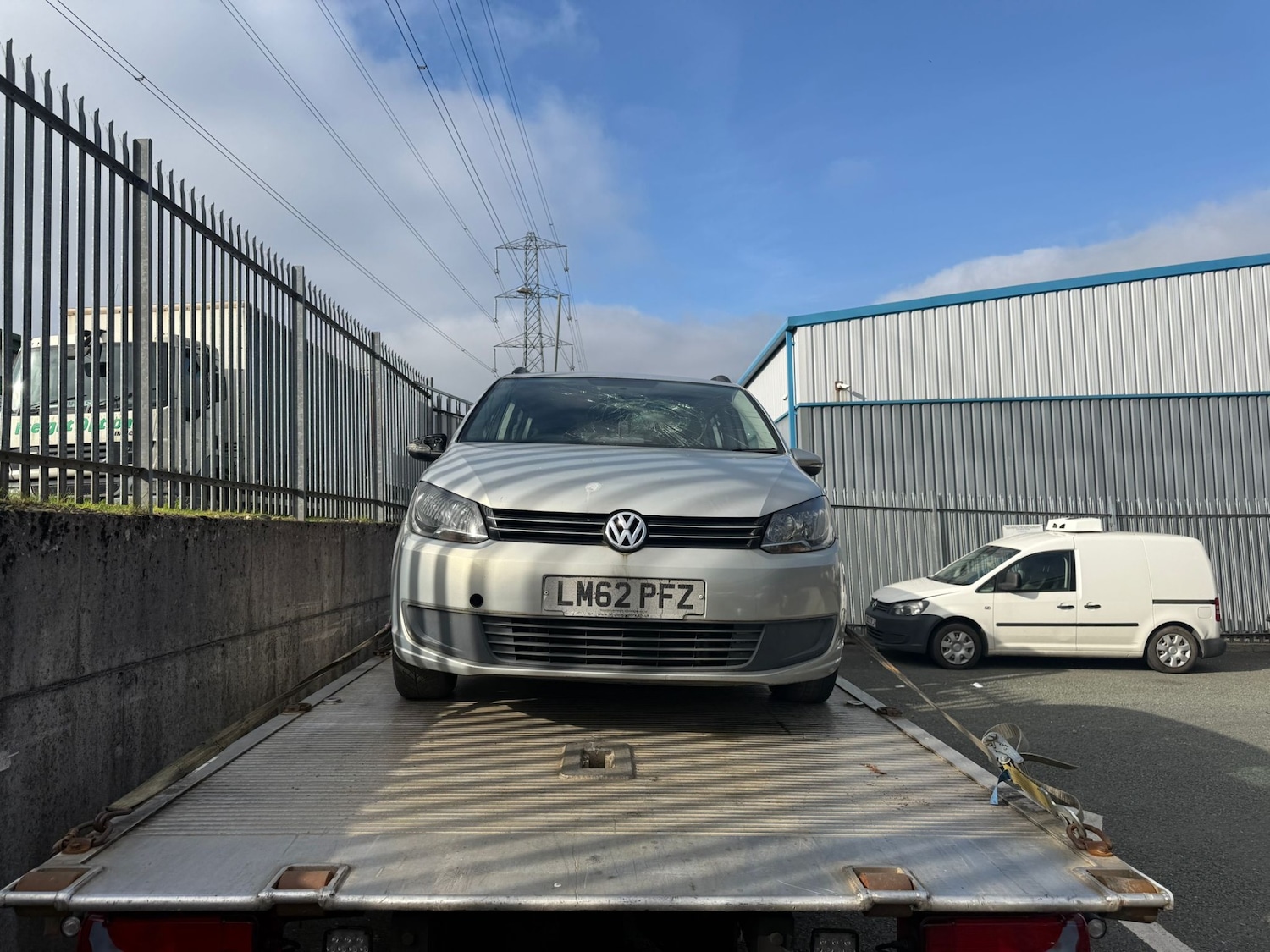 Used Volkswagen Touran 2012 for sale - 76263589: Photo 1