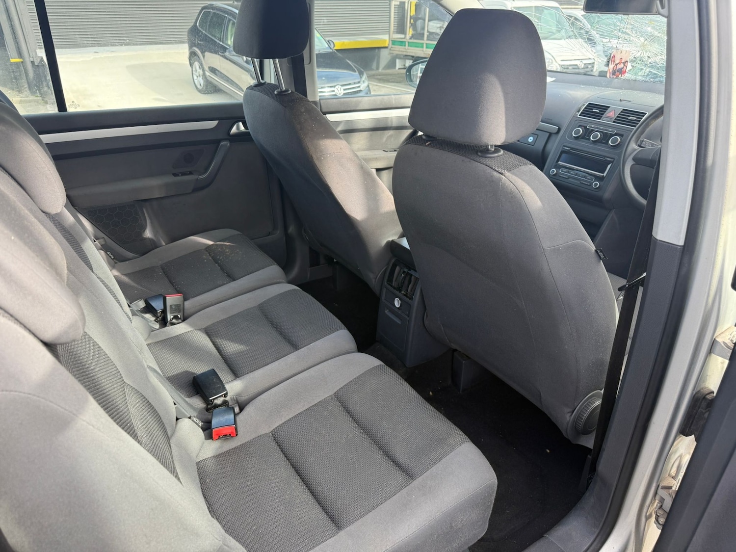 Used Volkswagen Touran 2012 for sale - 76263589: Photo 10