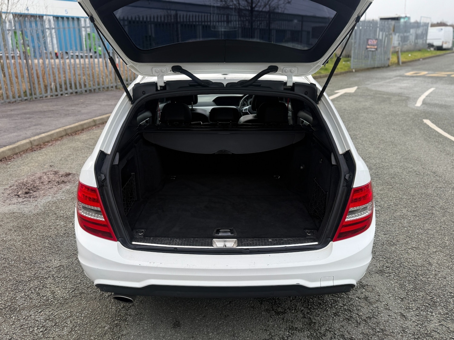 Used Mercedes-Benz C Class 2012 for sale - 77404790: Photo 14