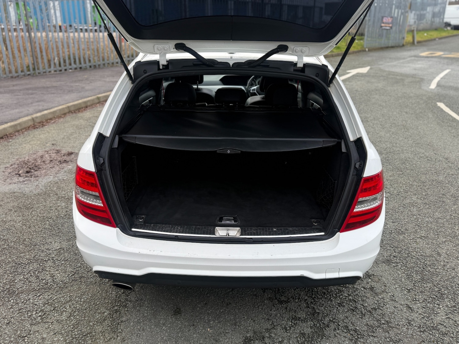 Used Mercedes-Benz C Class 2012 for sale - 77404790: Photo 15