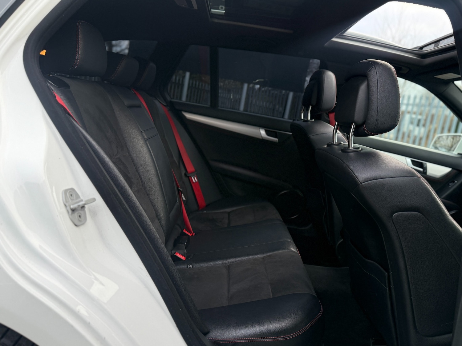 Used Mercedes-Benz C Class 2012 for sale - 77404790: Photo 16