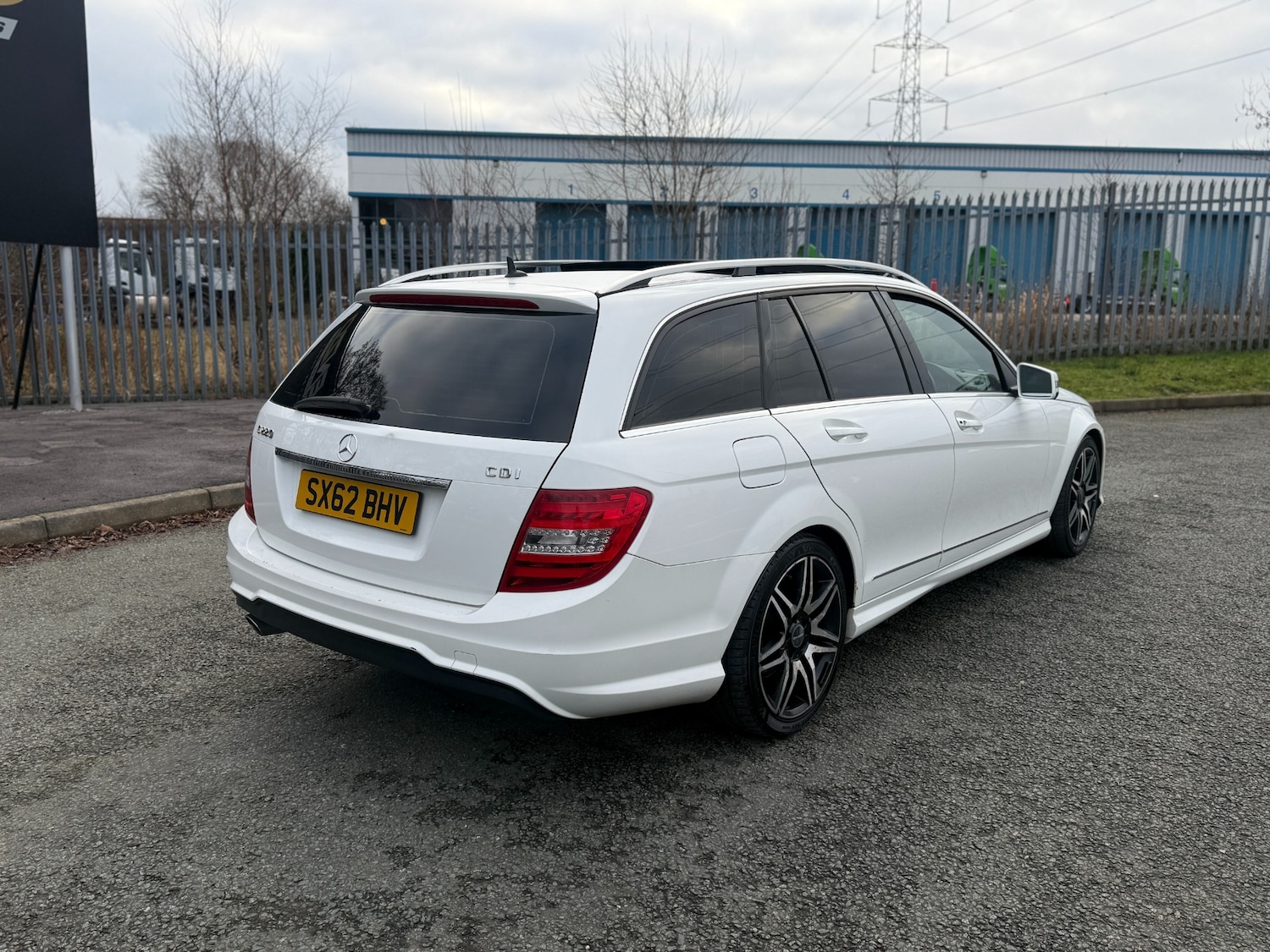 Used Mercedes-Benz C Class 2012 for sale - 77404790: Photo 3