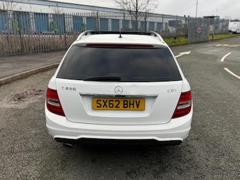 Used Mercedes-Benz C Class 2012 for sale - 77404790: Photo