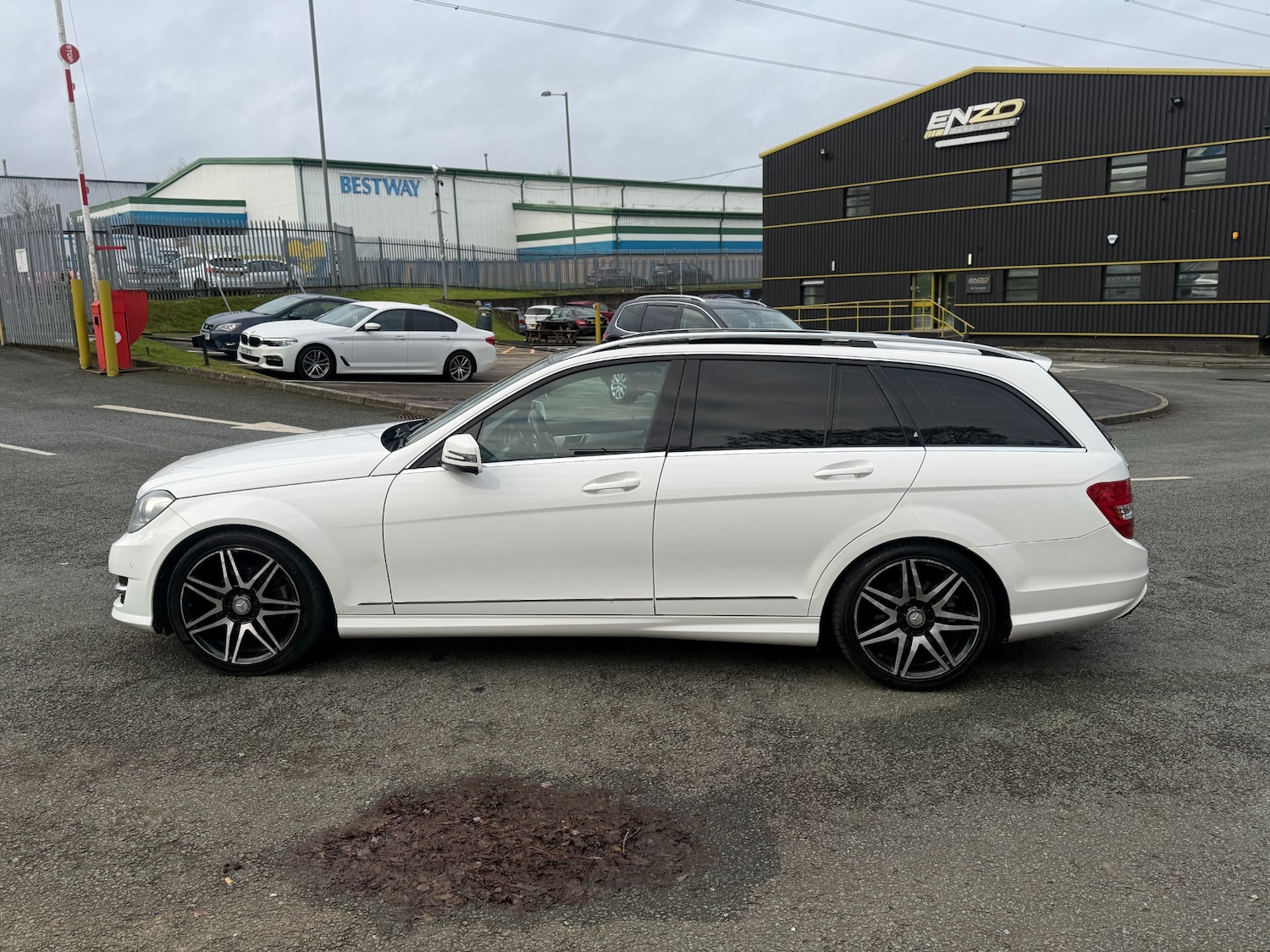 Used Mercedes-Benz C Class 2012 for sale - 77404790: Photo 6