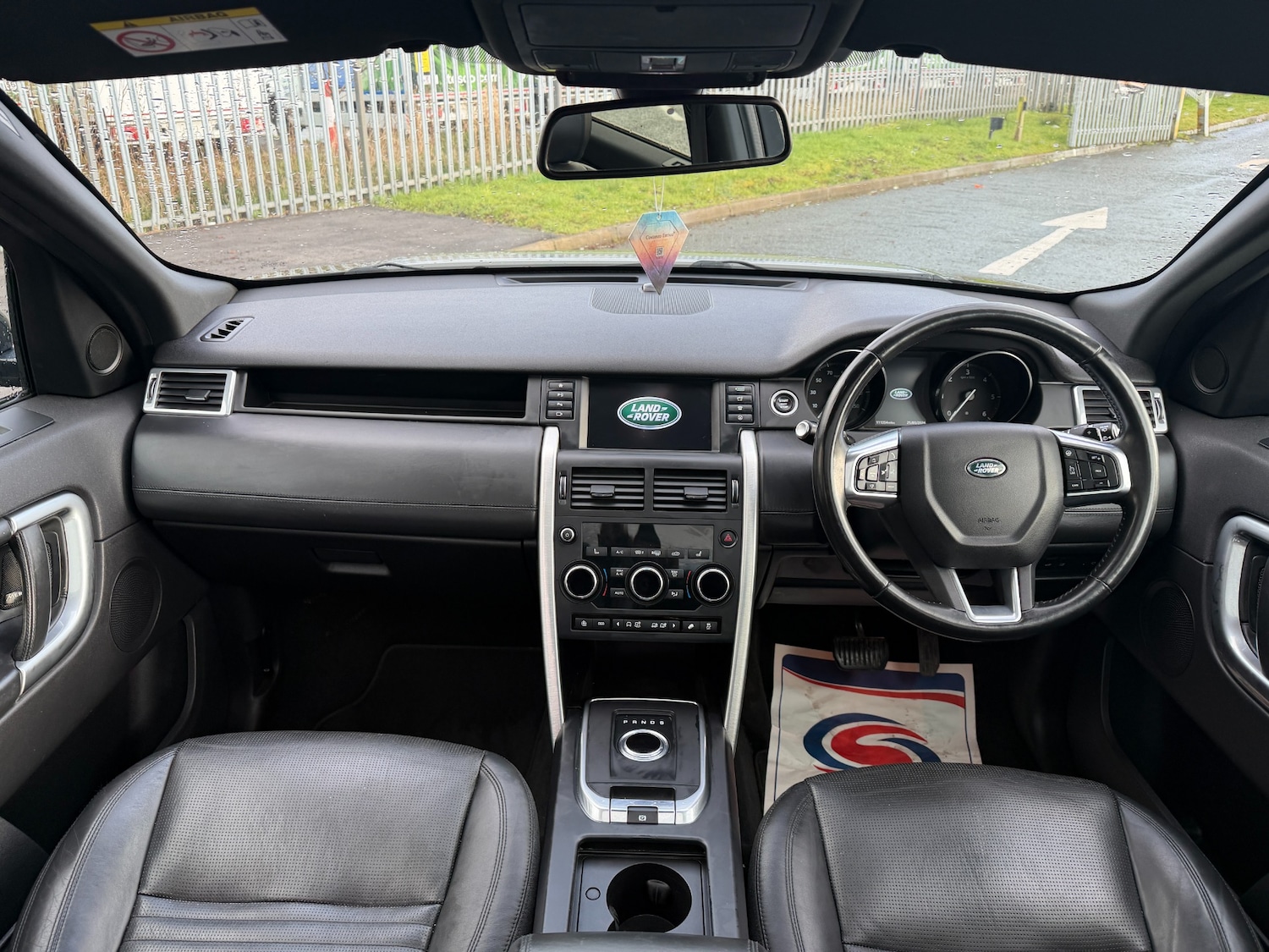 Used Land Rover Discovery Sport 2017 for sale - 78025336: Photo 12