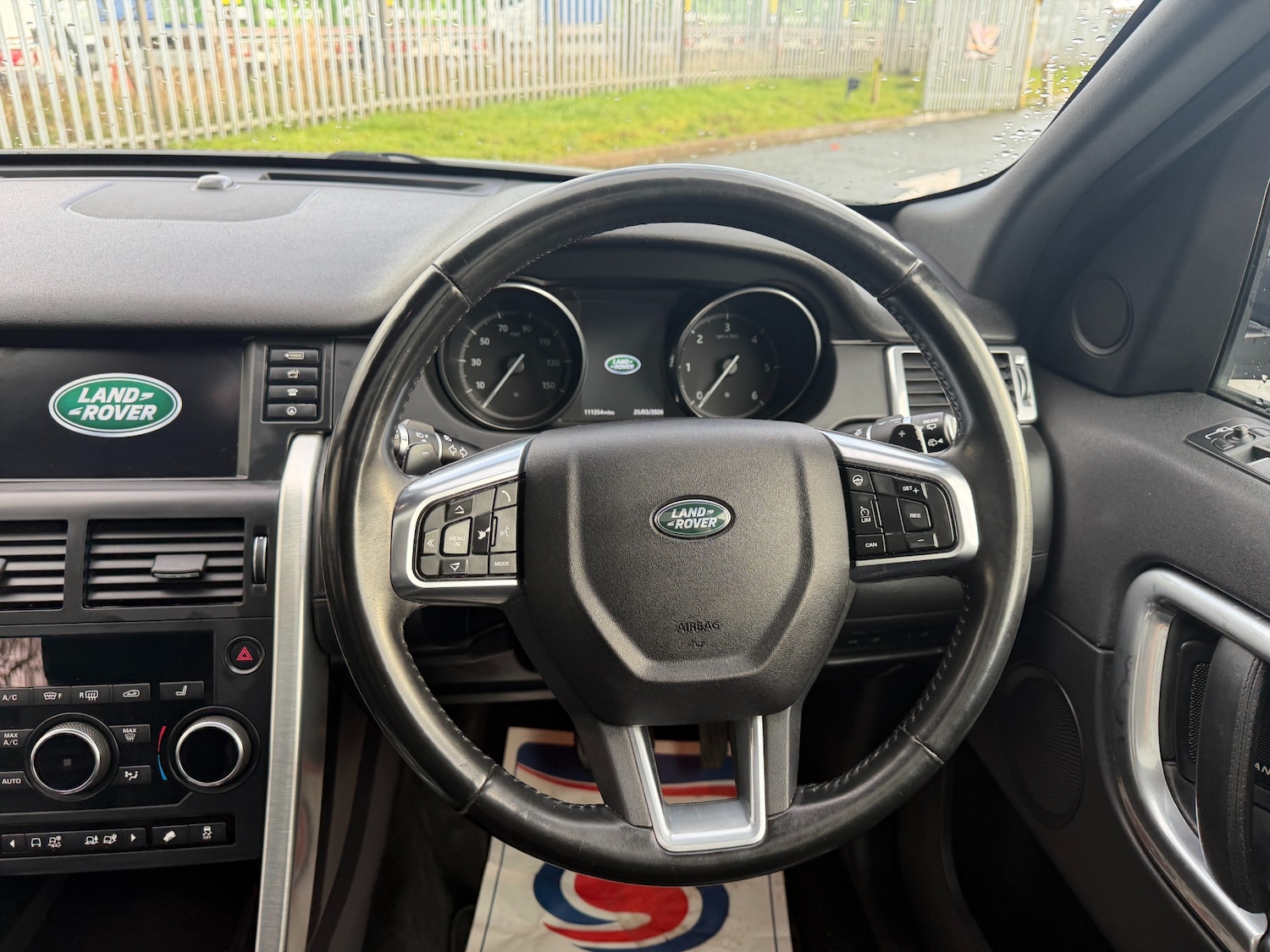 Used Land Rover Discovery Sport 2017 for sale - 78025336: Photo 15