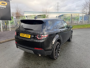 Used Land Rover Discovery Sport 2017 for sale - 78025336: Photo
