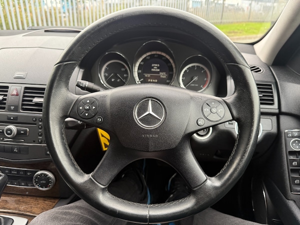 Used Mercedes-Benz C Class 2010 for sale - 76266177: Photo 24