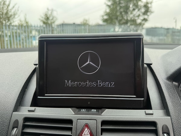 Used Mercedes-Benz C Class 2010 for sale - 76266177: Photo 26