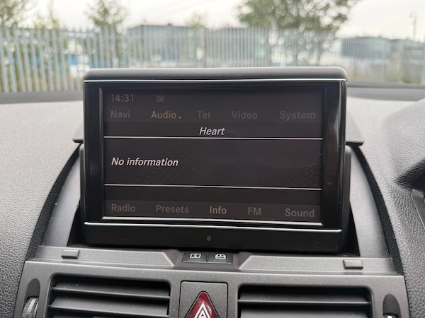 Used Mercedes-Benz C Class 2010 for sale - 76266177: Photo 27