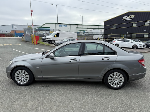 Used Mercedes-Benz C Class 2010 for sale - 76266177: Photo 6