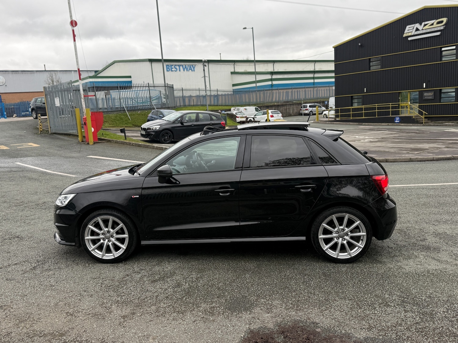 Used Audi A1 2015 for sale - 77789171: Photo 6